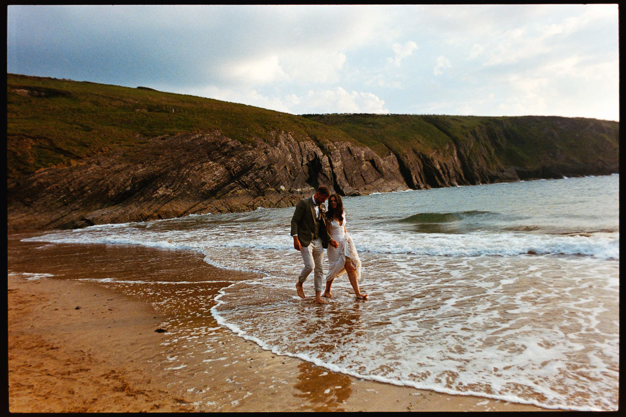 THE SHED AT MWNT WEDDING PHOTOGRAPHY CARDIGAN 073 THE SHED AT MWNT WEDDING PHOTOGRAPHY CARDIGAN 073